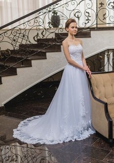 Свадебное платье И53400. А-силуэт, длинное со шлейфом.