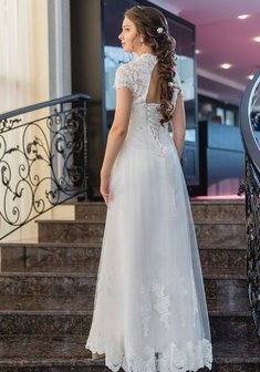 Свадебное платье И53403. С прямой юбкой, длинное без шлейфа.