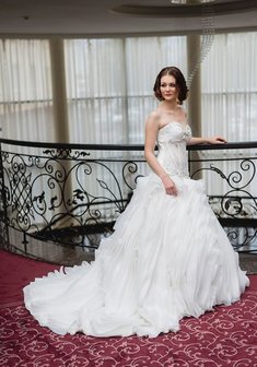 Свадебное платье И53404. С пышной юбкой, длинное со шлейфом.