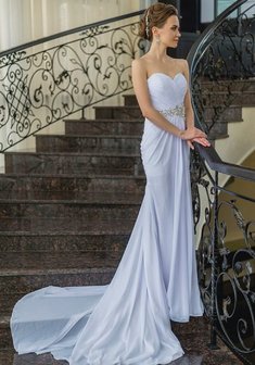 Свадебное платье L53606. С прямой юбкой, длинное со шлейфом.