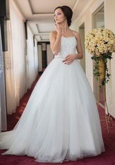 Свадебное платье L53615. С пышной юбкой, длинное со шлейфом.