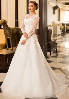 Свадебное платье Д53712. А-силуэт, длинное со шлейфом.