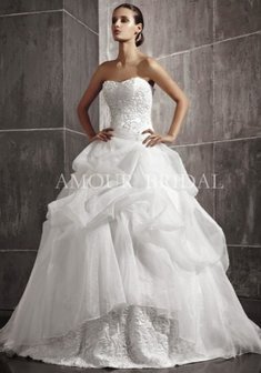 Свадебное платье Д53716. С пышной юбкой, длинное без шлейфа.