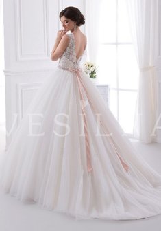 Свадебное платье Д53721. С пышной юбкой, длинное со шлейфом.