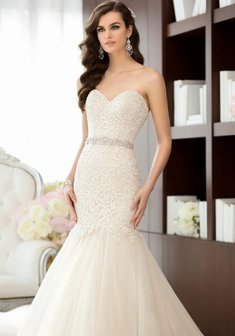 Свадебное платье М53763. Силуэт Русалка (Рыбка), длинное без шлейфа.