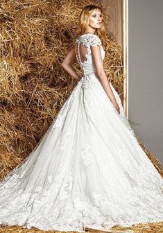 Свадебное платье М53767. С пышной юбкой, длинное со шлейфом.